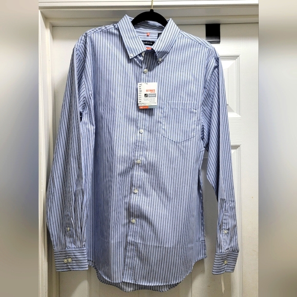 Van Heusen Dress Shirt Size: Large LIGHT Blue New with tags, 16-16.5 neck - Picture 1 of 5